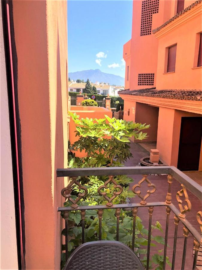Elegant 2Br Apartment Puerto Banus Marbella Just 12 Minutes Away By G00Giemaps Estepona Kültér fotó
