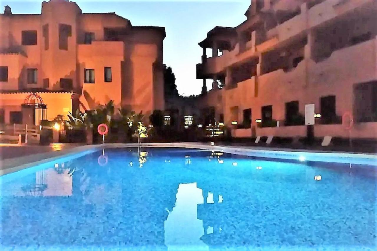 Elegant 2Br Apartment Puerto Banus Marbella Just 12 Minutes Away By G00Giemaps Estepona Kültér fotó