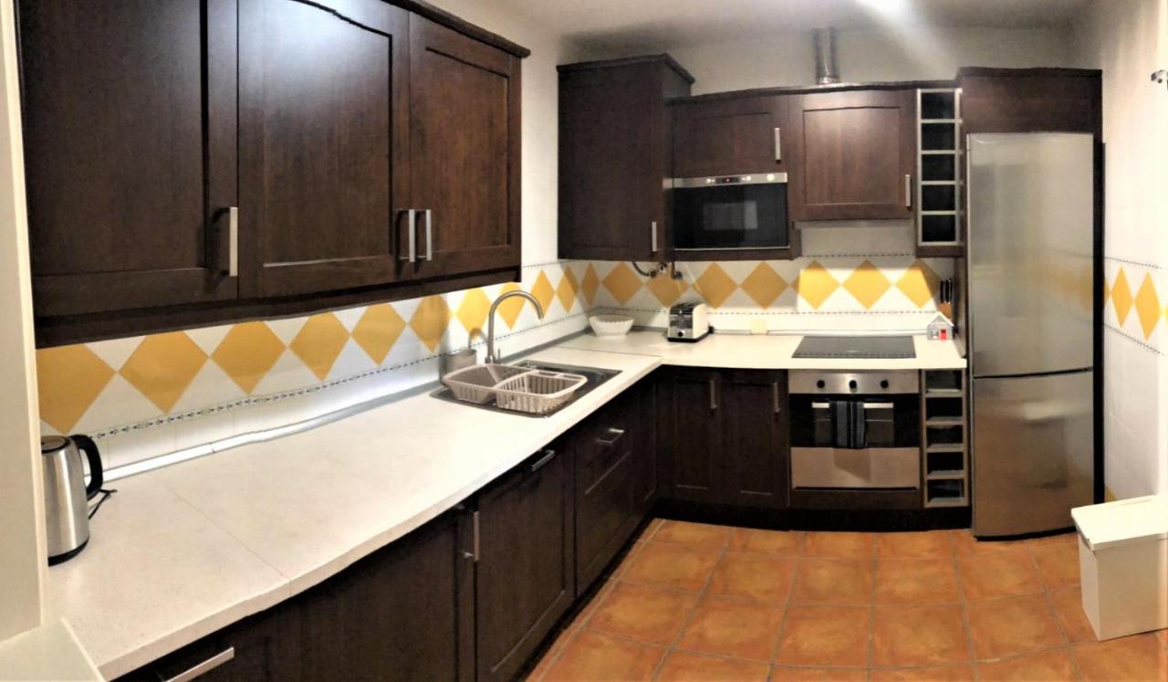 Elegant 2Br Apartment Puerto Banus Marbella Just 12 Minutes Away By G00Giemaps Estepona Kültér fotó