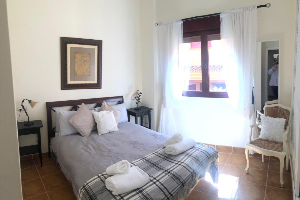 Elegant 2Br Apartment Puerto Banus Marbella Just 12 Minutes Away By G00Giemaps Estepona Kültér fotó