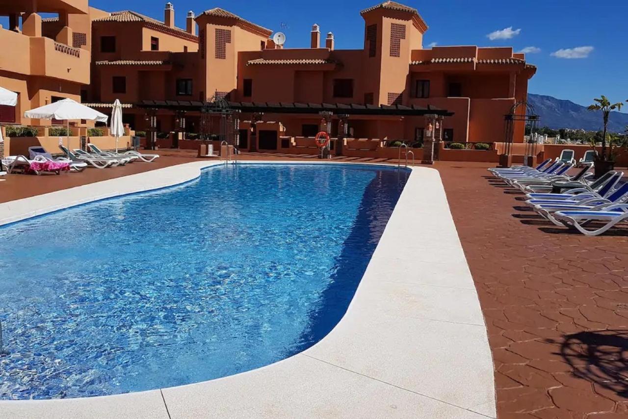 Elegant 2Br Apartment Puerto Banus Marbella Just 12 Minutes Away By G00Giemaps Estepona Kültér fotó
