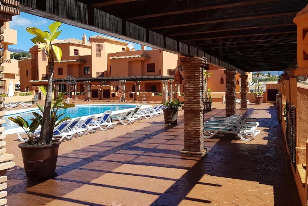 Elegant 2Br Apartment Puerto Banus Marbella Just 12 Minutes Away By G00Giemaps Estepona Kültér fotó